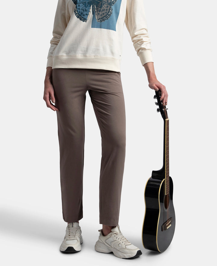 Super Combed Cotton Elastane Stretch Relaxed Fit Trackpants With Side Pockets - Dark Khaki
