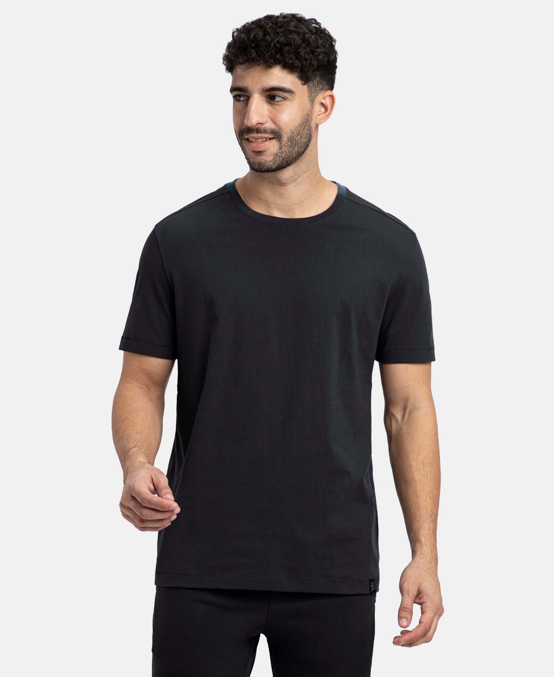 Buy Super Combed Cotton Round Neck Half Sleeve T-Shirt - Black AM69 | Jockey India