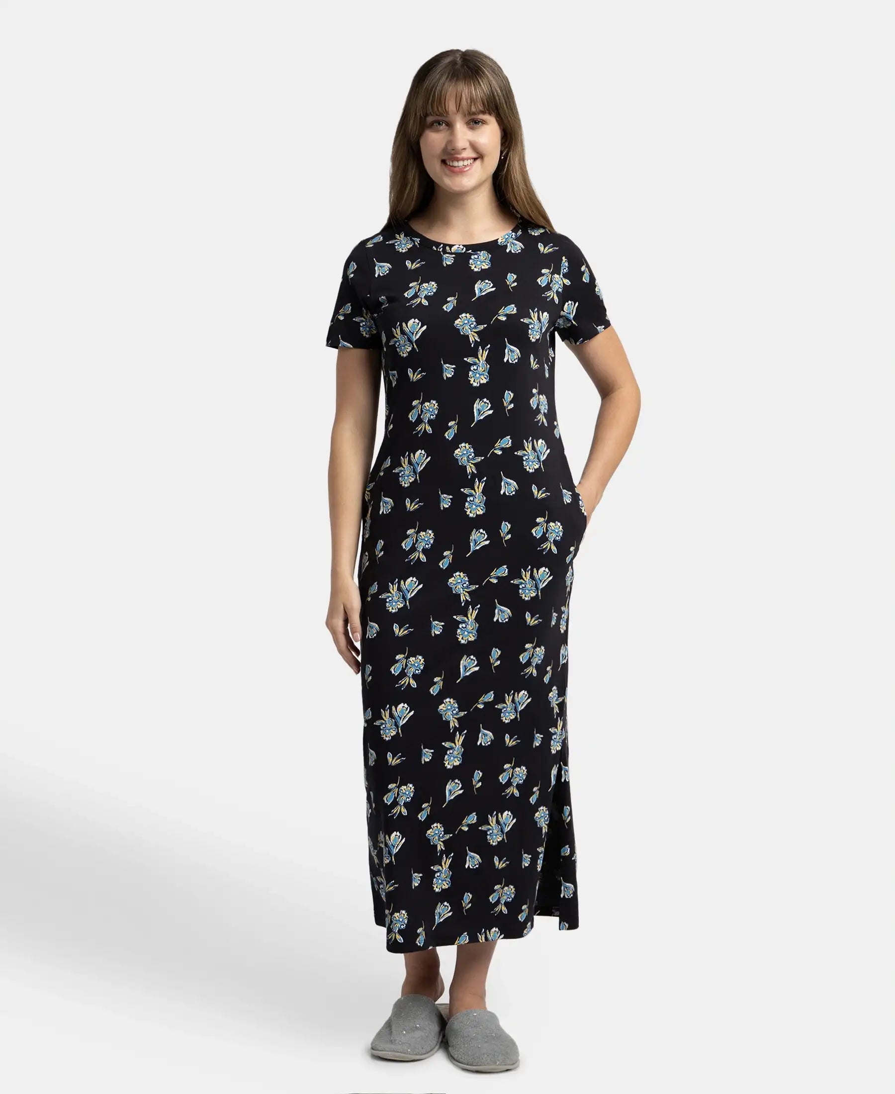 Buy Super Combed Cotton Long Length Printed Lounge Dress - Black RX79 | Jockey India Buy Super Combed Cotton Long Length Printed Lounge Dress - Black RX79 | Jockey India