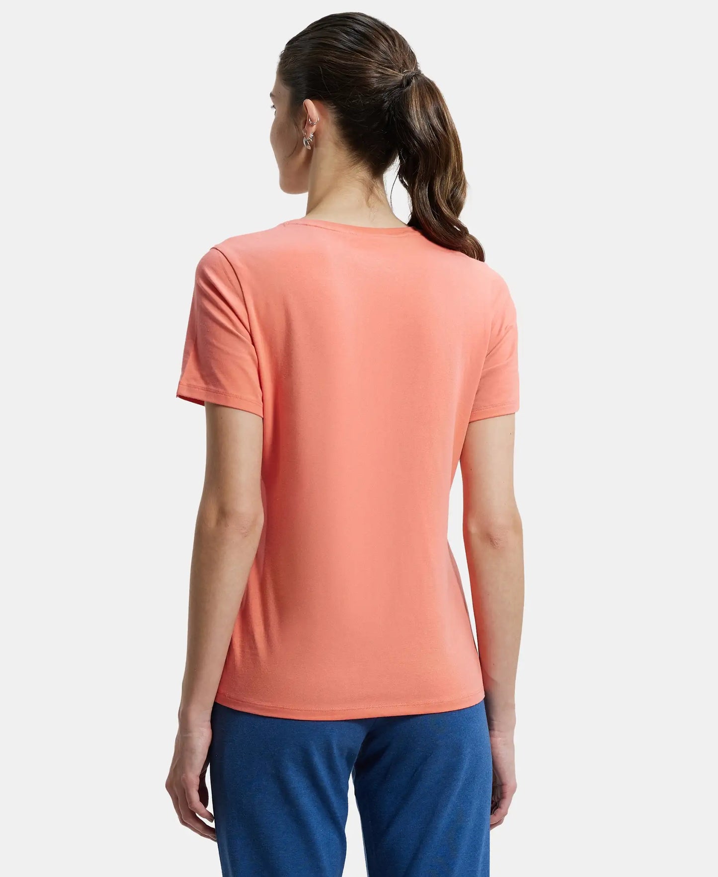 Super Combed Cotton Elastane Regular Fit Solid V Neck Half Sleeve T-Shirt - Blush Pink-3