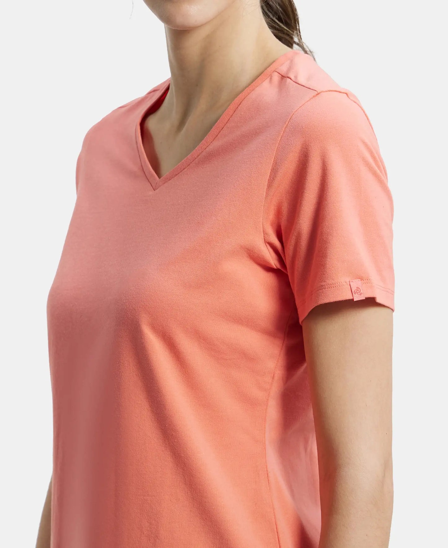 Super Combed Cotton Elastane Regular Fit Solid V Neck Half Sleeve T-Shirt - Blush Pink-6