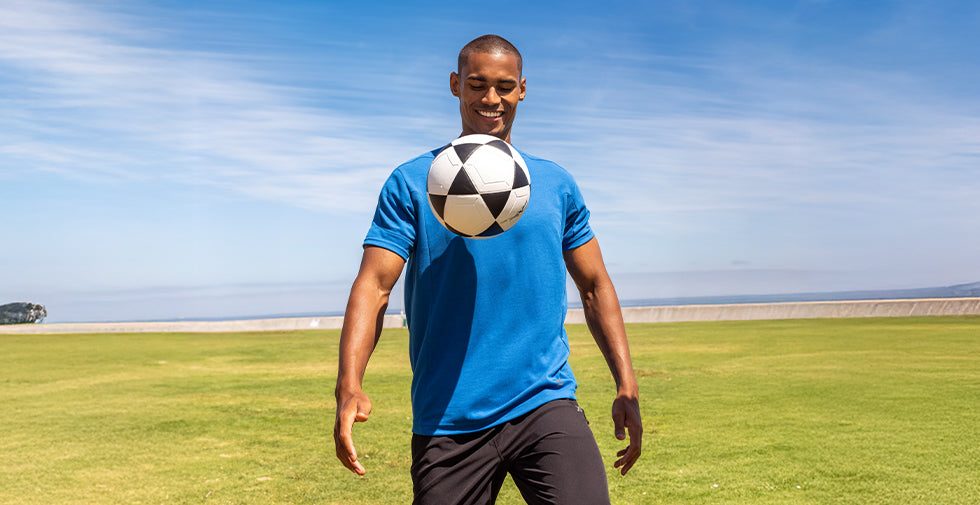 The Art Of Pairing a Blue T-shirt With the Right Pants