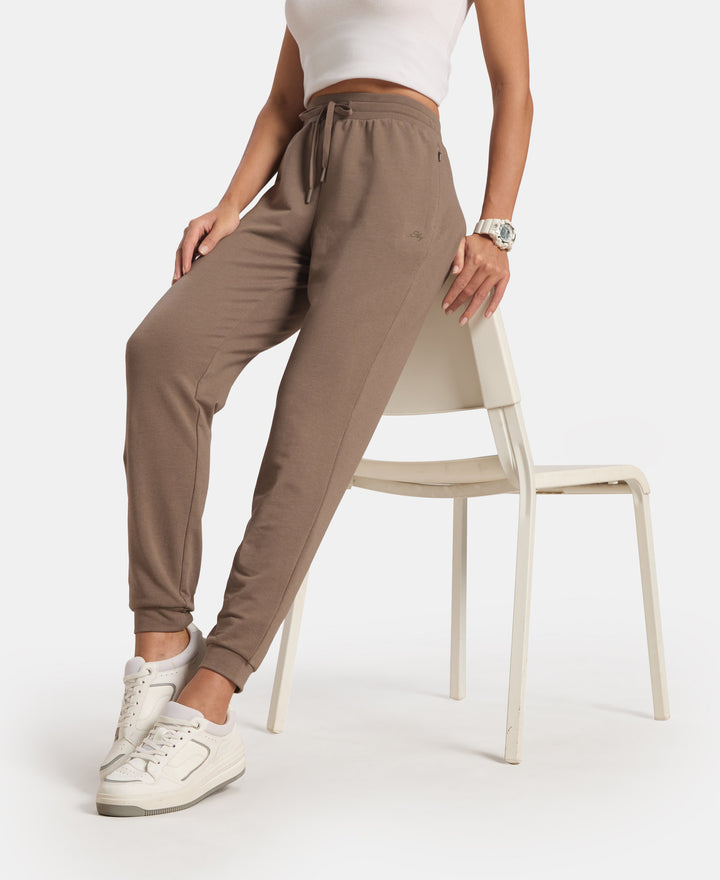 Super Combed Cotton Elastane French Terry Relaxed Fit Joggers With Zipper Pockets - Falcon