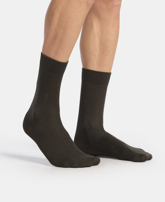 Mercerized Cotton Elastane Stretch Crew Length Socks with StayFresh Treatment - Spandex Olive