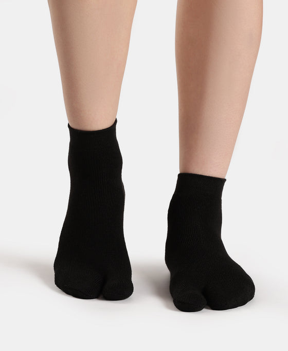 Acrylic Polyester Nylon Stretch Ankle Length Socks with StayFresh Treatment - Black