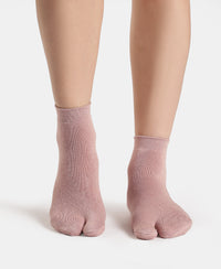 Acrylic Polyester Nylon Stretch Ankle Length Socks with StayFresh Treatment - Pale Mauve