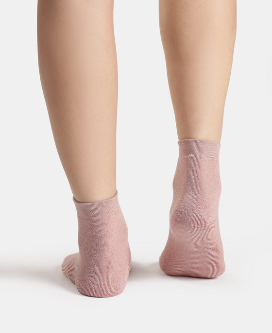 Acrylic Polyester Nylon Stretch Ankle Length Socks with StayFresh Treatment - Pale Mauve