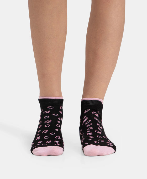 Compact Cotton Stretch Low Show Socks with StayFresh Treatment - Black & Pirouette (Pack of 2)
