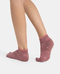 Compact Cotton Stretch Low Show Socks with StayFresh Treatment - Pale Mauve & Wistful Mauve (Pack of 2)