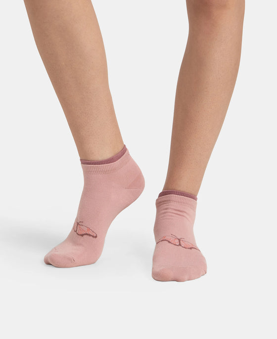 Compact Cotton Stretch Low Show Socks with StayFresh Treatment - Pale Mauve & Wistful Mauve (Pack of 2)