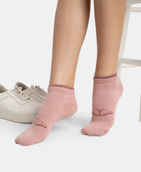 Compact Cotton Stretch Low Show Socks with StayFresh Treatment - Pale Mauve & Wistful Mauve (Pack of 2)