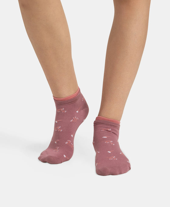Compact Cotton Stretch Low Show Socks with StayFresh Treatment - Pale Mauve & Wistful Mauve (Pack of 2)