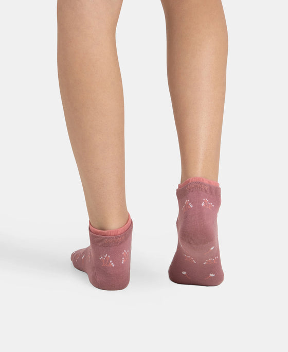 Compact Cotton Stretch Low Show Socks with StayFresh Treatment - Pale Mauve & Wistful Mauve (Pack of 2)