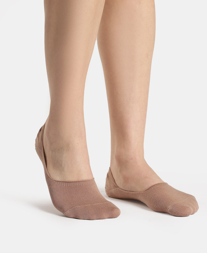 Compact Cotton Stretch No Show Socks with StayFresh Treatment - Almondine