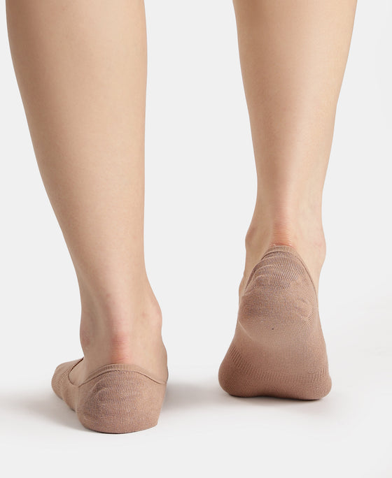 Compact Cotton Stretch No Show Socks with StayFresh Treatment - Almondine