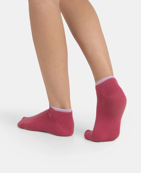 Compact Cotton Stretch Solid Low Show Socks with Stay Fresh Treatment - Orchid Bloom & Rose Win (Pack of 2)