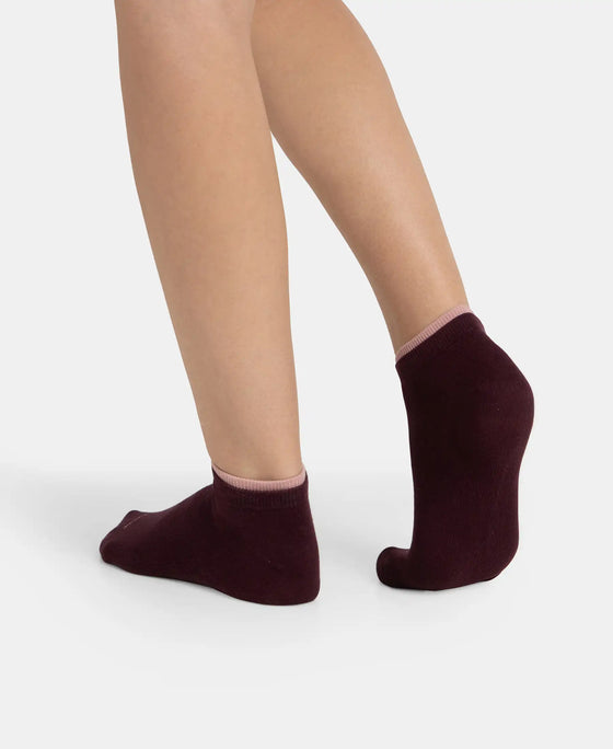 Compact Cotton Stretch Solid Low Show Socks with Stay Fresh Treatment - Pale Mauve & Wine Tasting (Pack of 2)
