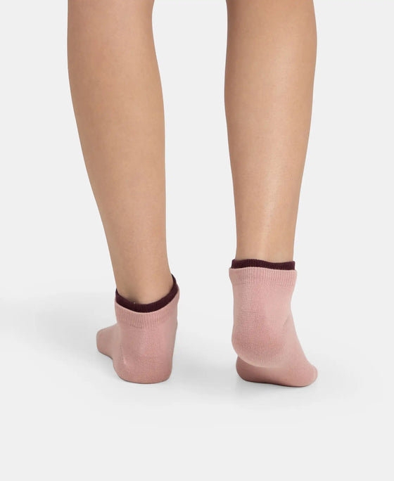 Compact Cotton Stretch Solid Low Show Socks with Stay Fresh Treatment - Pale Mauve & Wine Tasting (Pack of 2)