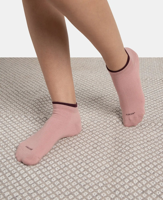 Compact Cotton Stretch Solid Low Show Socks with Stay Fresh Treatment - Pale Mauve & Wine Tasting (Pack of 2)