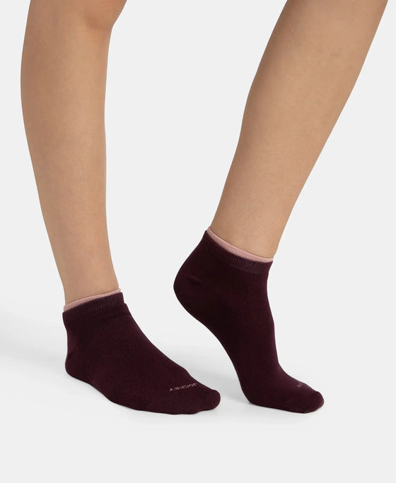 Compact Cotton Stretch Solid Low Show Socks with Stay Fresh Treatment - Pale Mauve & Wine Tasting (Pack of 2)