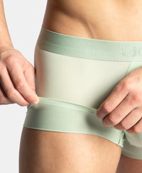 Tactouch Microfiber Elastane Stretch Seamfree Bonded Tech Solid Trunk with Internal Breathable Mesh - Pistachio