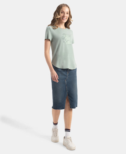 Micro Modal Fiber Elastane Stretch Relaxed Fit Graphic Print Round Neck Half Sleeve T-Shirt With Curved Hem Styling - Iceberg Green