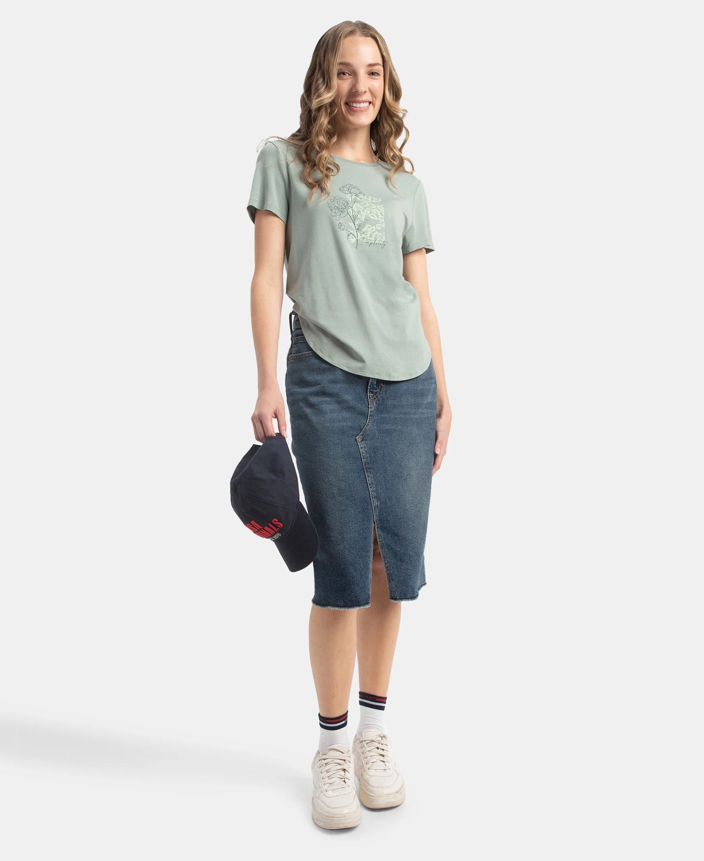 Micro Modal Fiber Elastane Stretch Relaxed Fit Graphic Print Round Neck Half Sleeve T-Shirt With Curved Hem Styling - Iceberg Green