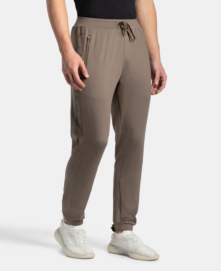 Microfiber Elastane Stretch Jogger with Zipper Pockets and StayDry Treatment - Green