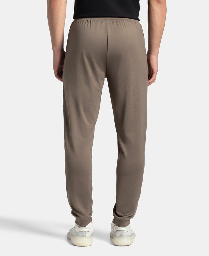 Microfiber Elastane Stretch Jogger with Zipper Pockets and StayDry Treatment - Green