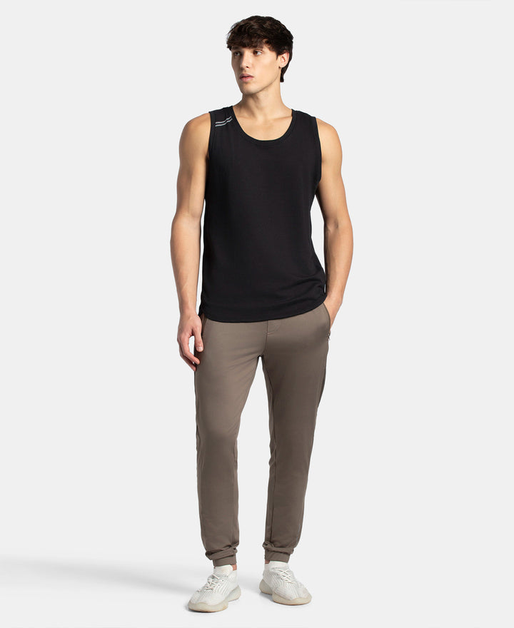 Microfiber Elastane Stretch Jogger with Zipper Pockets and StayDry Treatment - Green