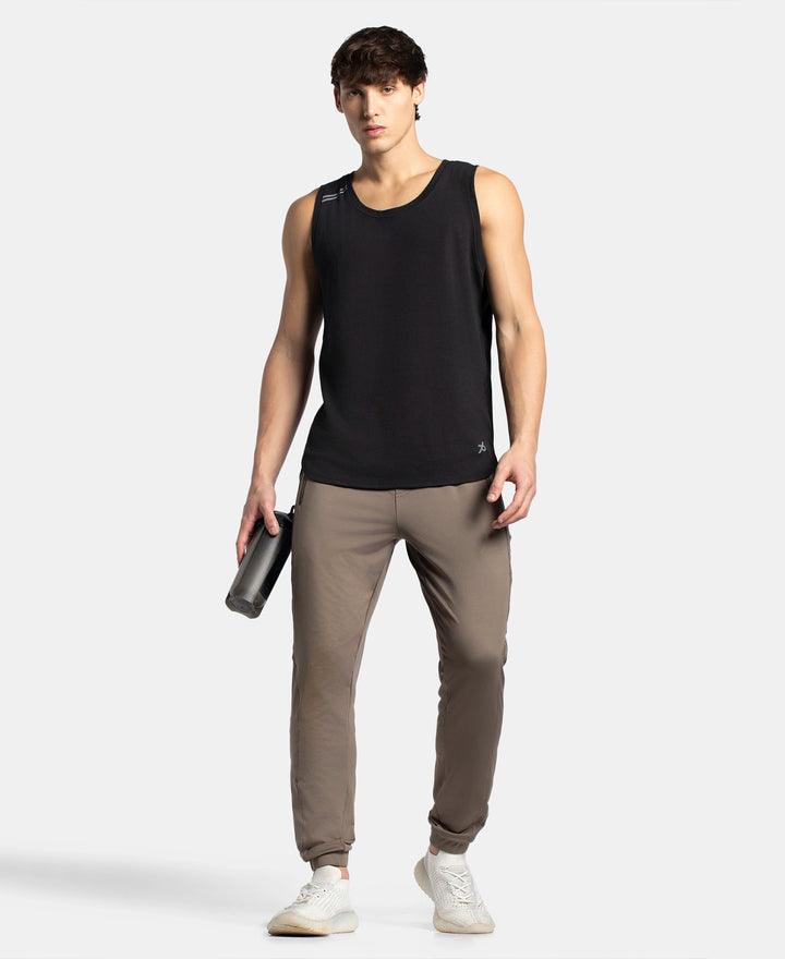 Microfiber Elastane Stretch Jogger with Zipper Pockets and StayDry Treatment - Green