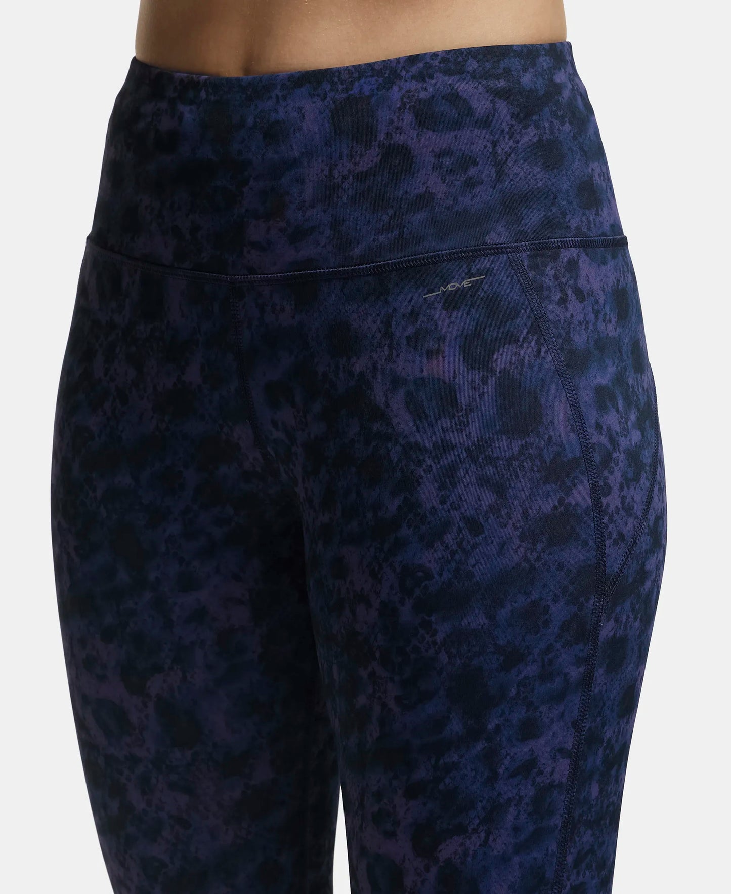 Microfiber Elastane Stretch Slim Fit Capri with Back Waistband Pocket and Stay Dry Technology - Peacoat Print