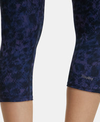 Microfiber Elastane Stretch Slim Fit Capri with Back Waistband Pocket and Stay Dry Technology - Peacoat Print