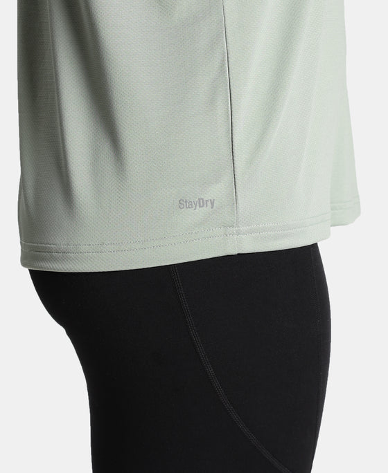 Microfiber Fabric Oversized Fit Half Sleeve Breathable Mesh T-Shirt - Iceberg Green