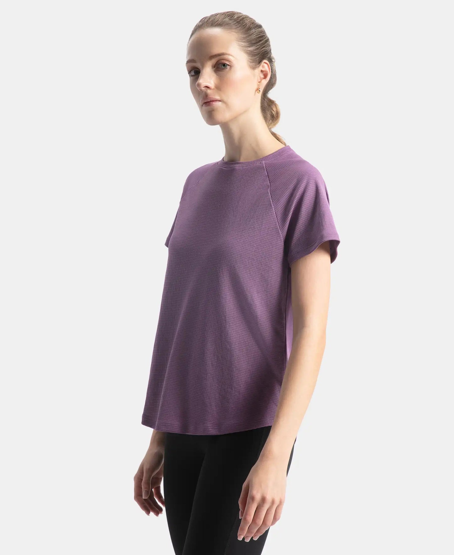 Microfiber Fabric Relaxed Fit Half Sleeve Breathable Mesh T-Shirt - Chinese Violet