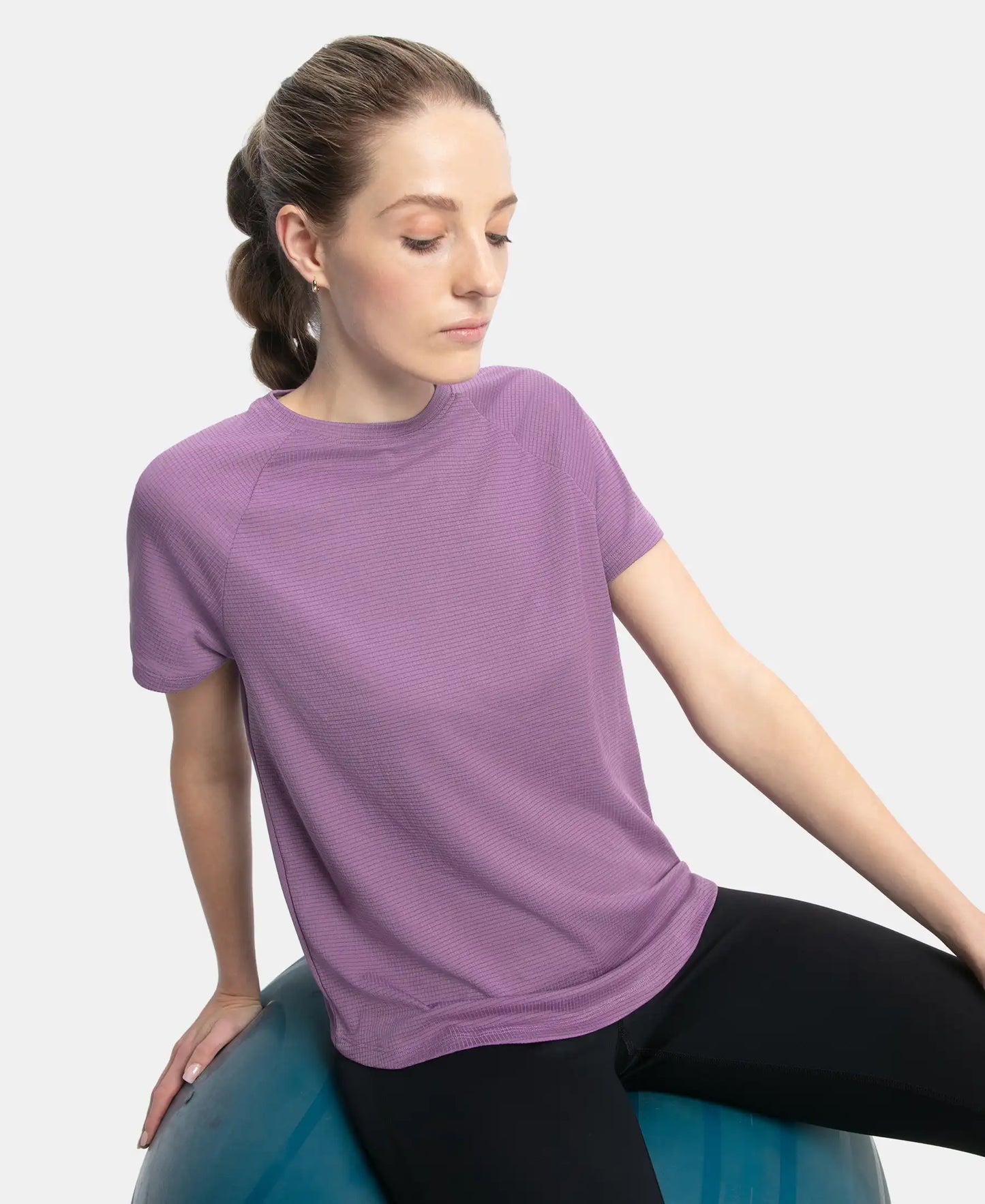 Microfiber Fabric Relaxed Fit Half Sleeve Breathable Mesh T-Shirt - Chinese Violet