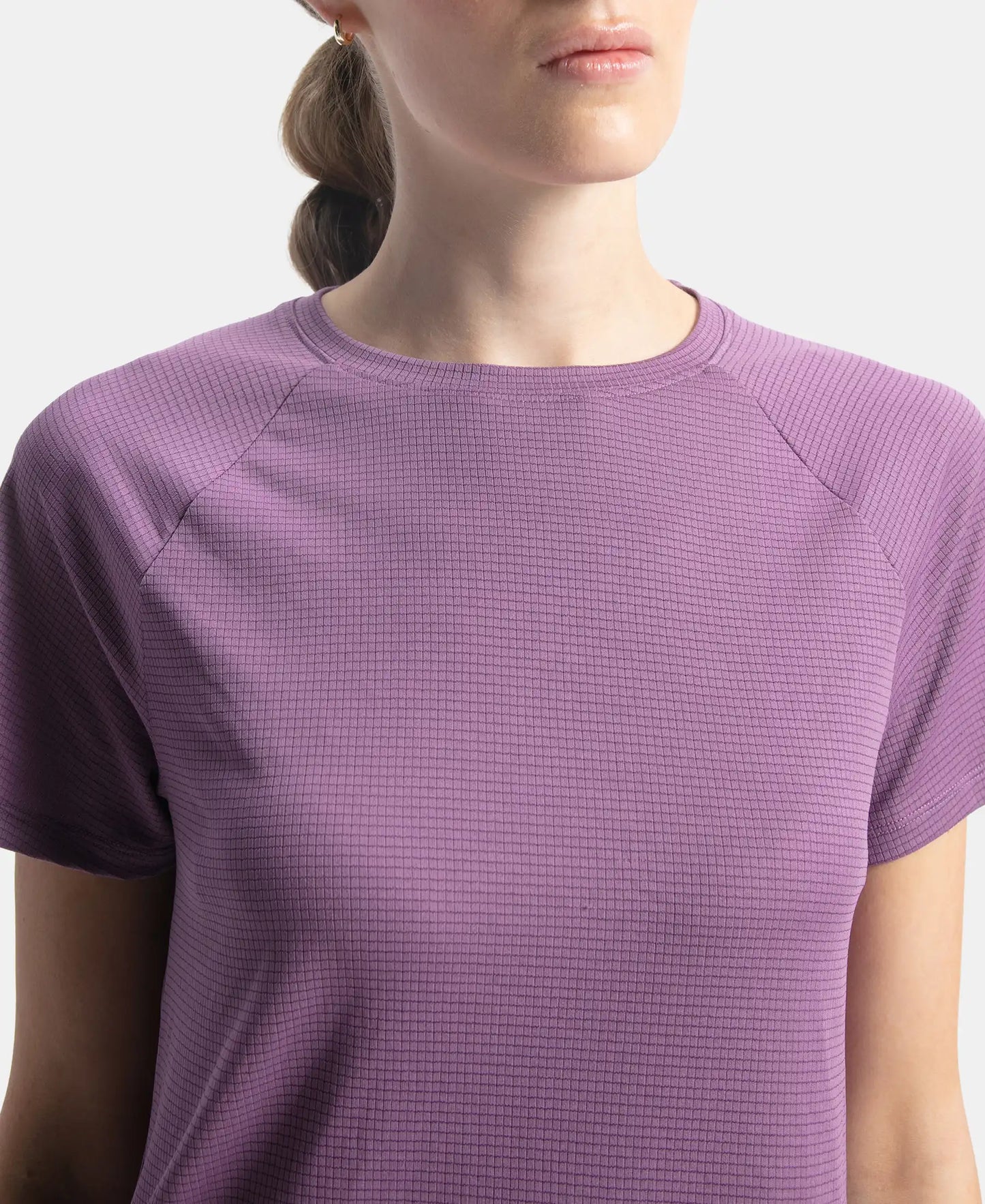Microfiber Fabric Relaxed Fit Half Sleeve Breathable Mesh T-Shirt - Chinese Violet