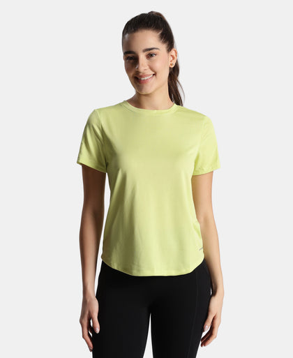 Microfiber Fabric Regular Fit Half Sleeve Breathable Mesh T-Shirt - Daiquiri Green