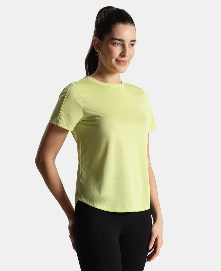 Microfiber Fabric Regular Fit Half Sleeve Breathable Mesh T-Shirt - Daiquiri Green