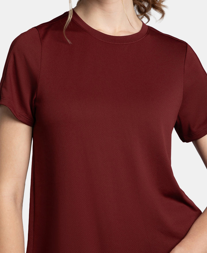 Microfiber Fabric Regular Fit Half Sleeve Breathable Mesh T-Shirt - Tawny Port