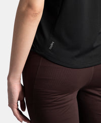 Microfiber Fabric Regular Fit Half Sleeve Breathable Mesh T-Shirt with Curved Hem Styling - Black