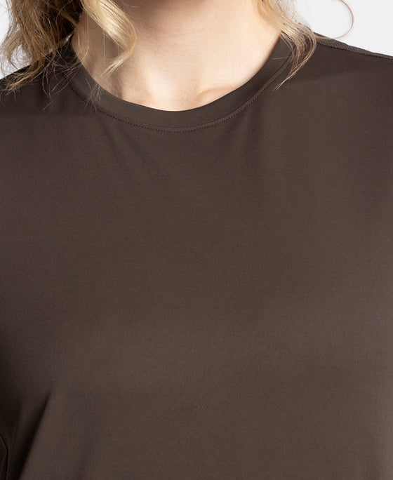 Microfiber Fabric Regular Fit Half Sleeve Breathable Mesh T-Shirt with Curved Hem Styling - Coffee