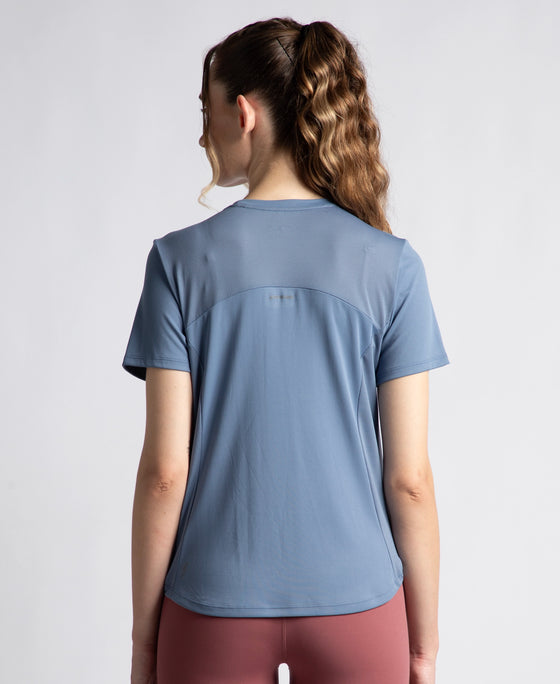 Microfiber Fabric Regular Fit Half Sleeve Breathable Mesh T-Shirt with Curved Hem Styling - Frost