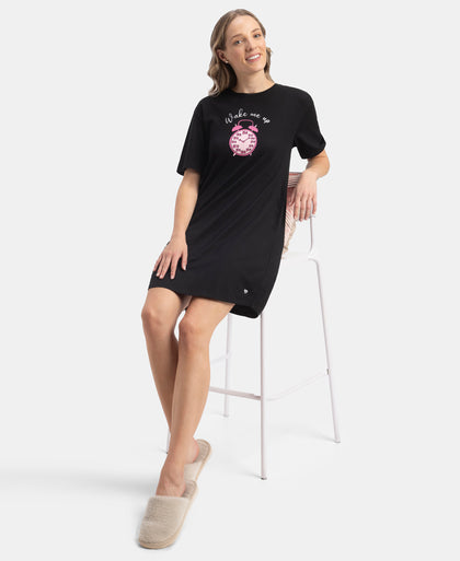 Super Combed Cotton Drop Shoulder Styled Curved Hem Printed Lounge Dress With Side Pockets - Black