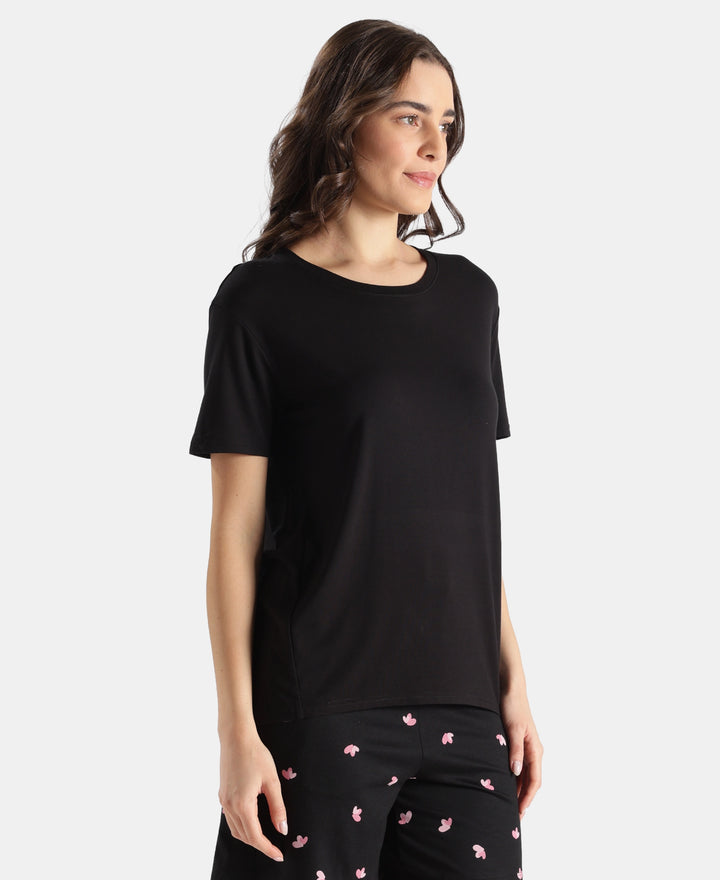 Viscose Elastane Stretch Fabric Relaxed Fit Drop Shoulder Styled T-Shirt - Black