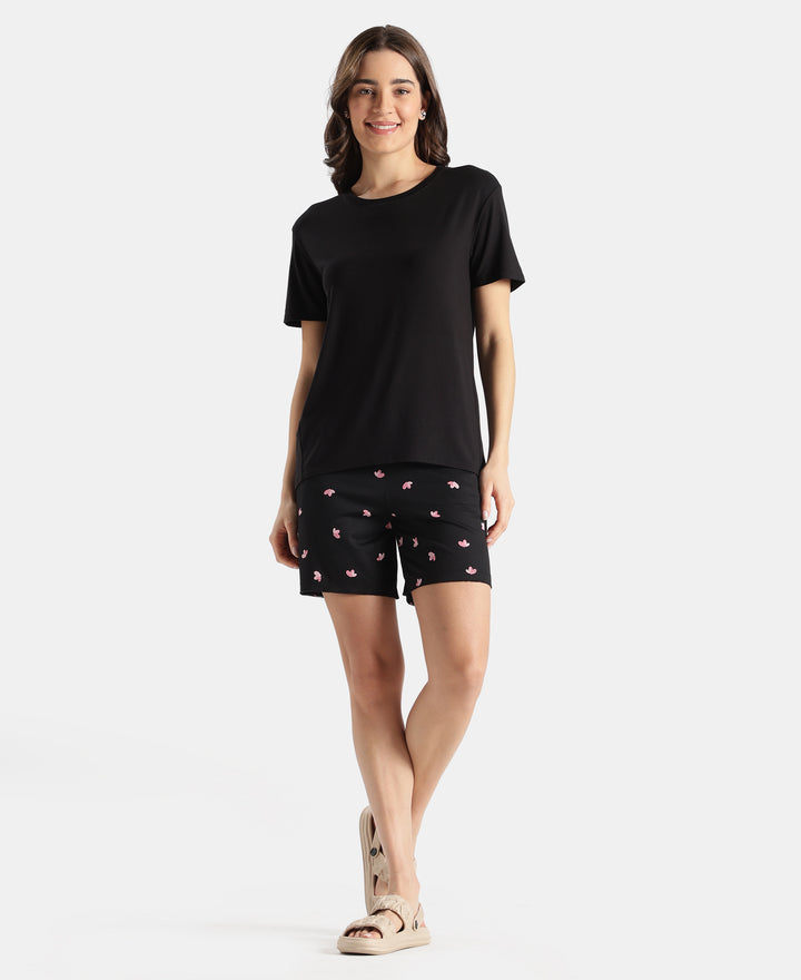 Viscose Elastane Stretch Fabric Relaxed Fit Drop Shoulder Styled T-Shirt - Black