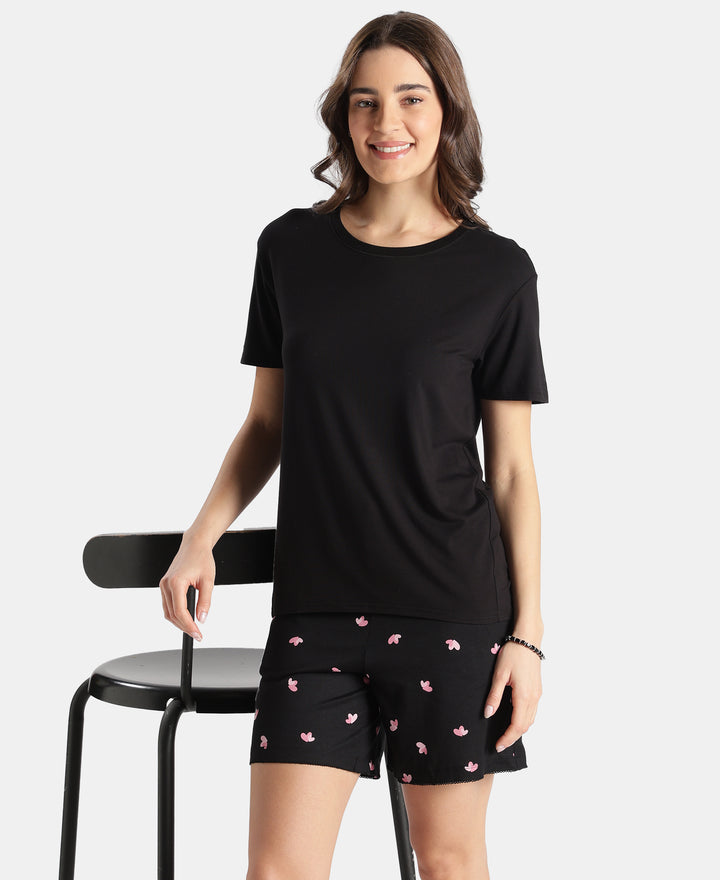 Viscose Elastane Stretch Fabric Relaxed Fit Drop Shoulder Styled T-Shirt - Black