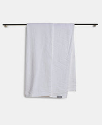 Cotton Terry Ultrasoft and Durable Patterned Bath Towel - White