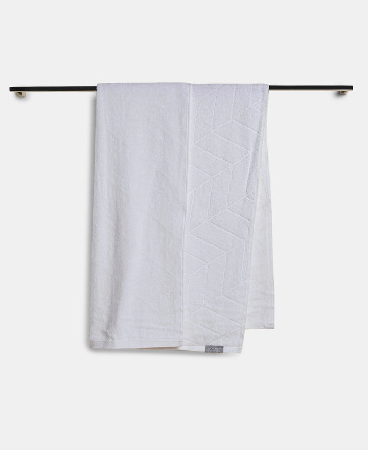 Cotton Terry Ultrasoft and Durable Patterned Bath Towel - White