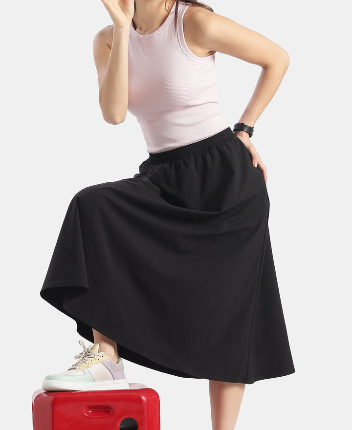 Microfiber Fabric Skirt with Side Pockets - Black